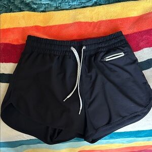 Women’s Black Vuori Clementine 2.0 Shorts